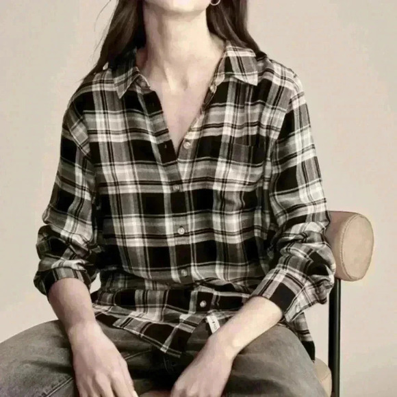 Banana Republic Relaxed Shirt - Picture 2 of 6